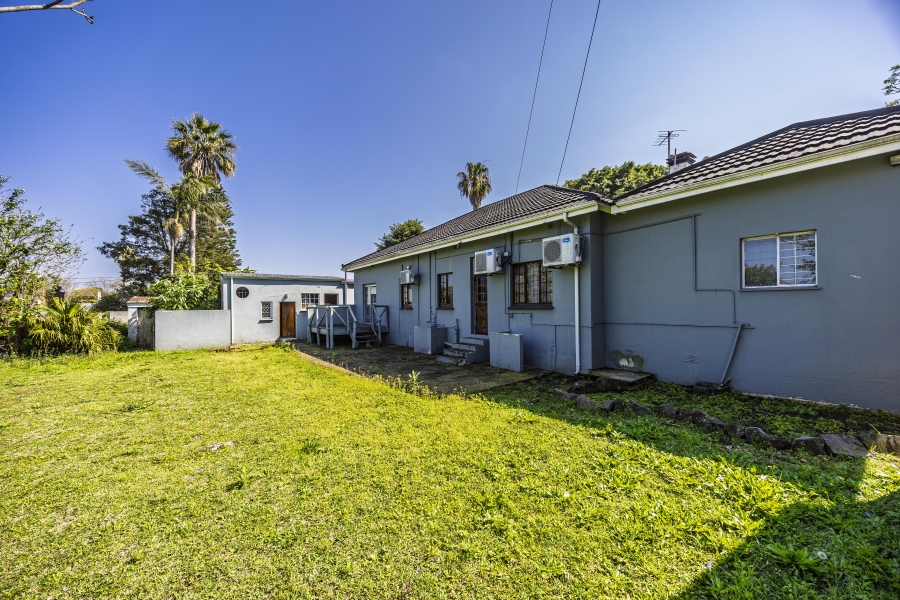 8 Bedroom Property for Sale in Vincent Eastern Cape